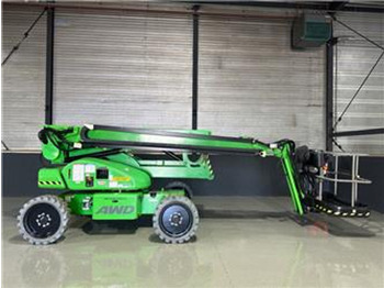 Articulated boom NIFTYLIFT