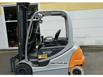 Electric forklift STILL RX60