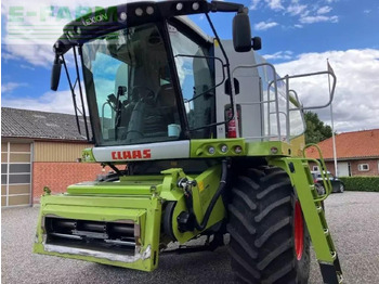 Combine harvester CLAAS