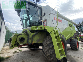Combine harvester CLAAS Tucano