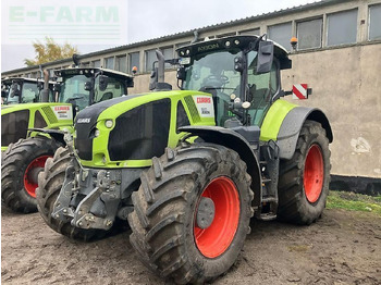Farm tractor CLAAS Axion 920