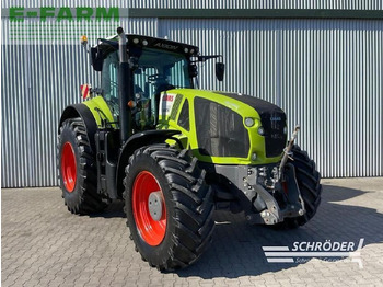 Farm tractor CLAAS Axion 920