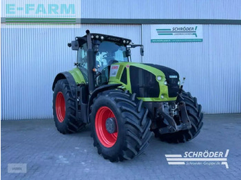 Farm tractor CLAAS Axion 920