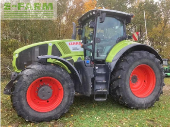 Farm tractor CLAAS Axion 930