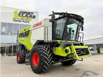 Combine harvester CLAAS Lexion