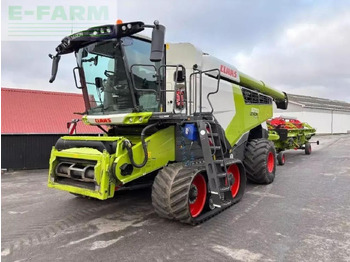 Combine harvester CLAAS Lexion 8700