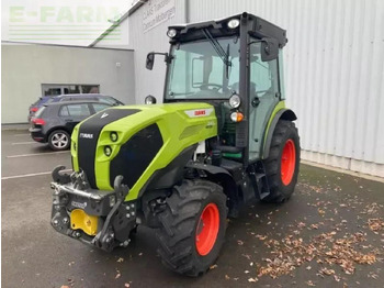 Farm tractor CLAAS Nexos