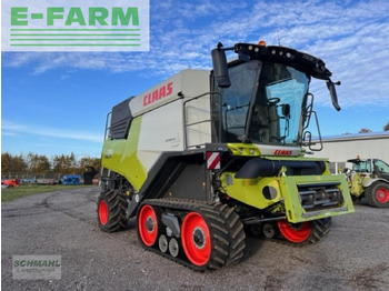 Combine harvester CLAAS