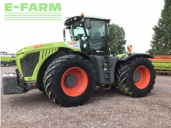 Farm tractor CLAAS Xerion 5000