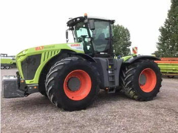 Farm tractor CLAAS Xerion 5000