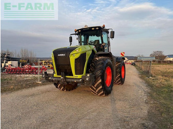 Farm tractor CLAAS Xerion 5000