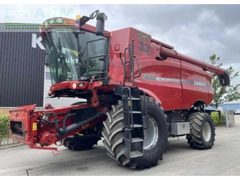 Combine harvester CASE IH