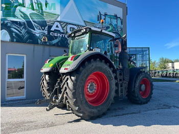 Farm tractor FENDT 1050 Vario