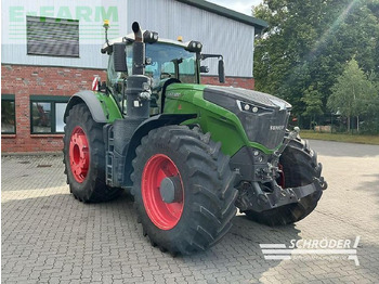 Farm tractor FENDT 1050 Vario