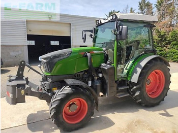 Farm tractor FENDT