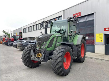 Farm tractor FENDT 500 Vario