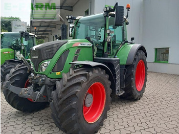 Farm tractor FENDT 724 Vario
