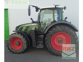 Farm tractor FENDT 724 Vario