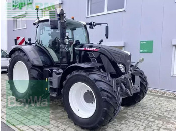 Farm tractor FENDT 724 Vario