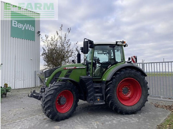 Farm tractor FENDT 724 Vario