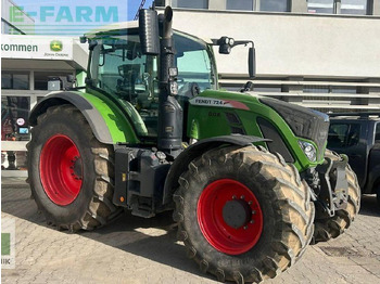 Farm tractor FENDT 724 Vario