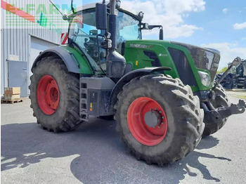 Farm tractor FENDT 826 Vario