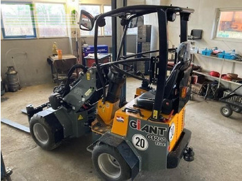 Mini excavator GIANT