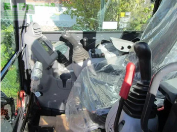 Mini excavator Hitachi zx 33 u-6: picture 3 Mini excavator Hitachi zx 33 u-6: picture 3