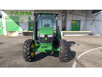 Farm tractor John Deere 5067E: picture 3