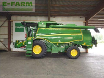 Combine harvester JOHN DEERE T550