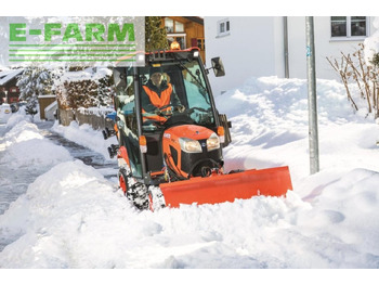 Farm tractor KUBOTA