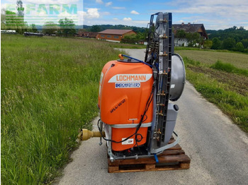 Trailed sprayer