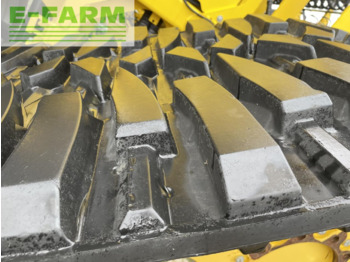 Combine harvester New Holland Mattracks TA 9000-HD: picture 4 Combine harvester New Holland Mattracks TA 9000-HD: picture 4