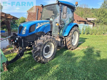 Farm tractor NEW HOLLAND T4.75