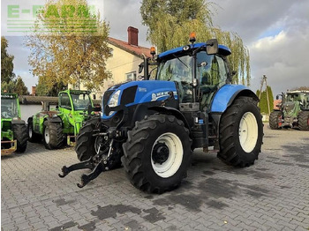 Farm tractor NEW HOLLAND T7