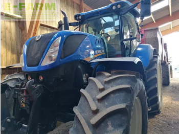 Farm tractor NEW HOLLAND T7
