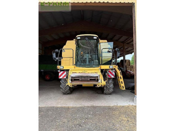 Combine harvester NEW HOLLAND TX series