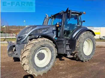 Farm tractor VALTRA T214