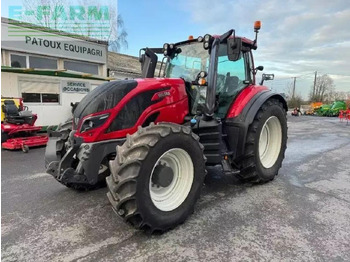 Farm tractor VALTRA T214