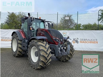 Farm tractor VALTRA T234