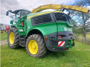 Harvester JOHN DEERE