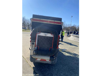 Road sweeper BALAYEUSE SCHMIDT SWINGO 2001+ UNE BALAYEUSE BOSCHUNG 2001: picture 4 Road sweeper BALAYEUSE SCHMIDT SWINGO 2001+ UNE BALAYEUSE BOSCHUNG 2001: picture 4