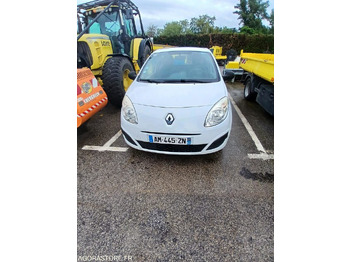 Car RENAULT