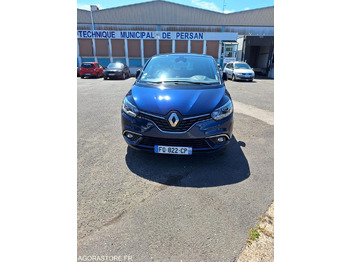 Car RENAULT