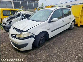 Car RENAULT