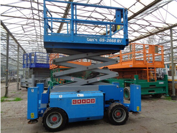 Scissor lift GENIE