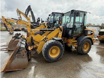Wheel loader CATERPILLAR 908M