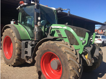 Farm tractor