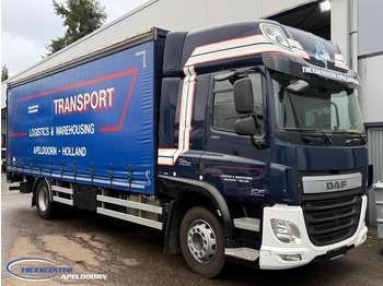 Curtainsider truck DAF CF 260