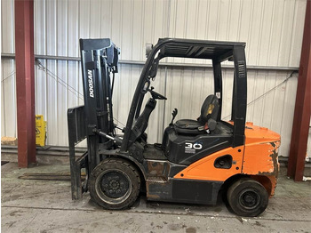 Diesel forklift DOOSAN